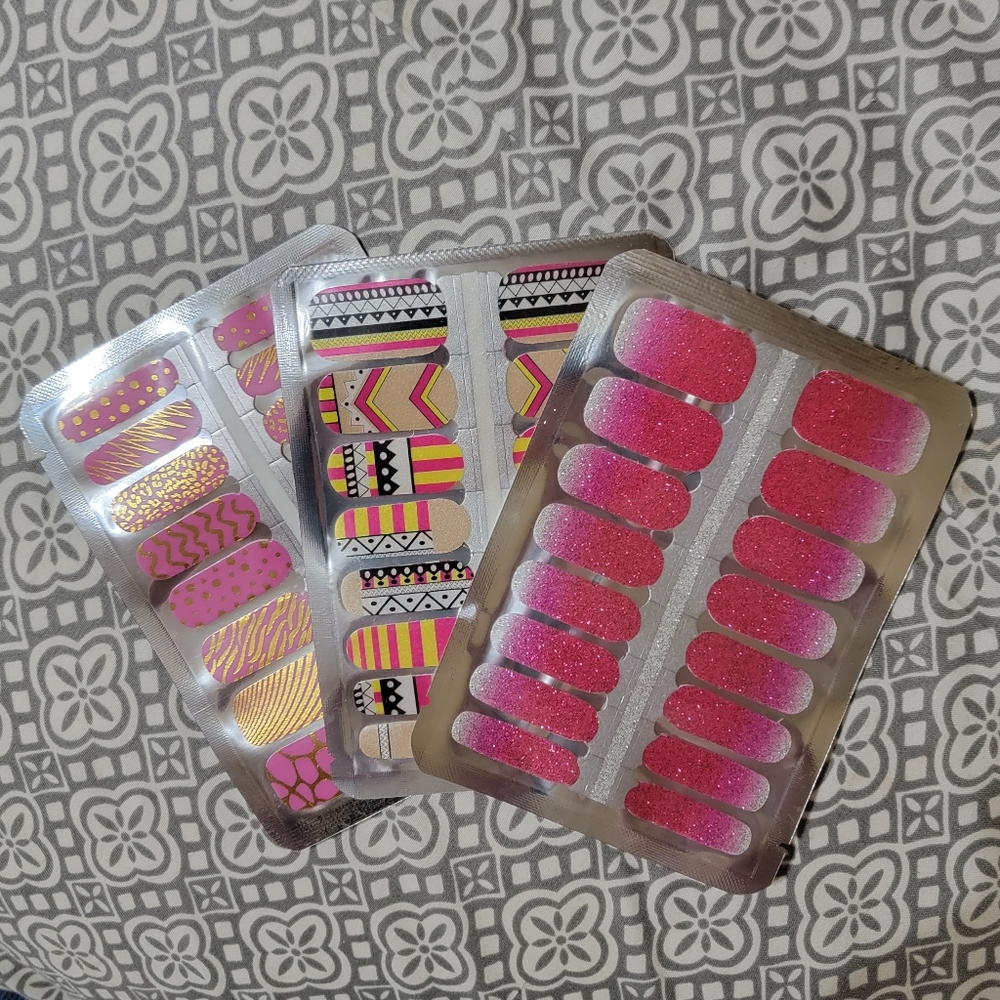 3 packs of Sticker/Stick-on Nails